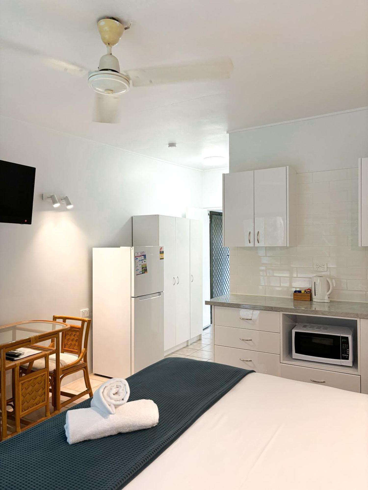 Hotel Amaroo On Mandalay, Magnetic Island Nelly Bay Exterior foto